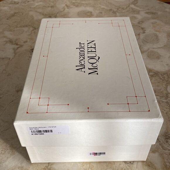 NEW! ALEXANDER McQUEEN Kids Oversized Leather Sneakers US10.5 EU28.5 UK9.5 - Picture 16 of 16